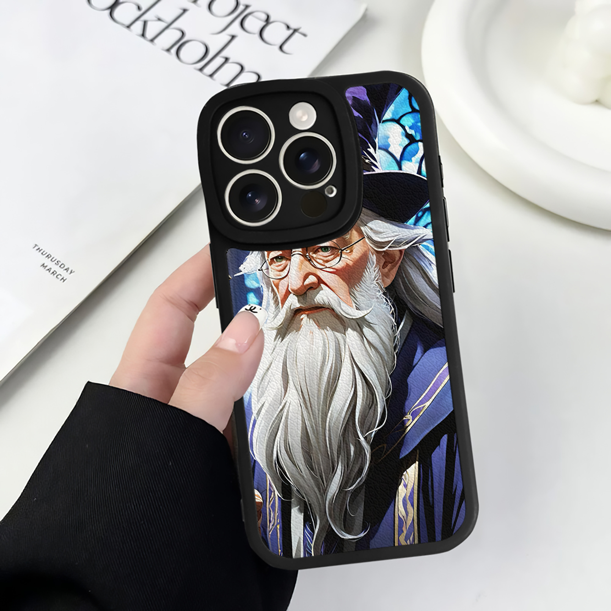 （画像用） Harry Potter ハリー・ポッターシリーズ 【iPhone 16シリーズ対応】シリコンスマホケース（レザー調） 材質：シリコン
